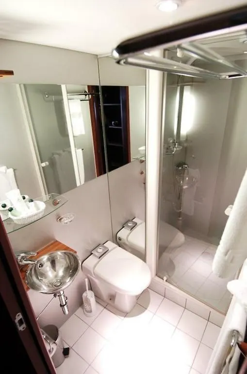 Vip Yacht & Hotel Paris