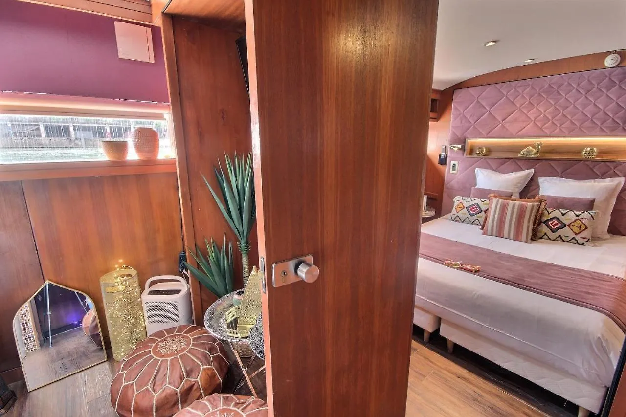 فندق Vip Yacht &