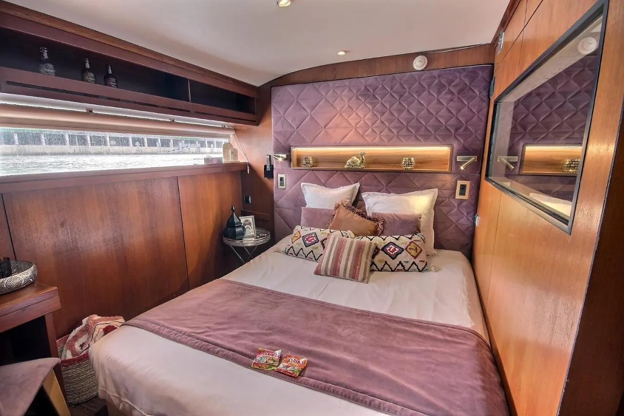 فندق Vip Yacht & 2*