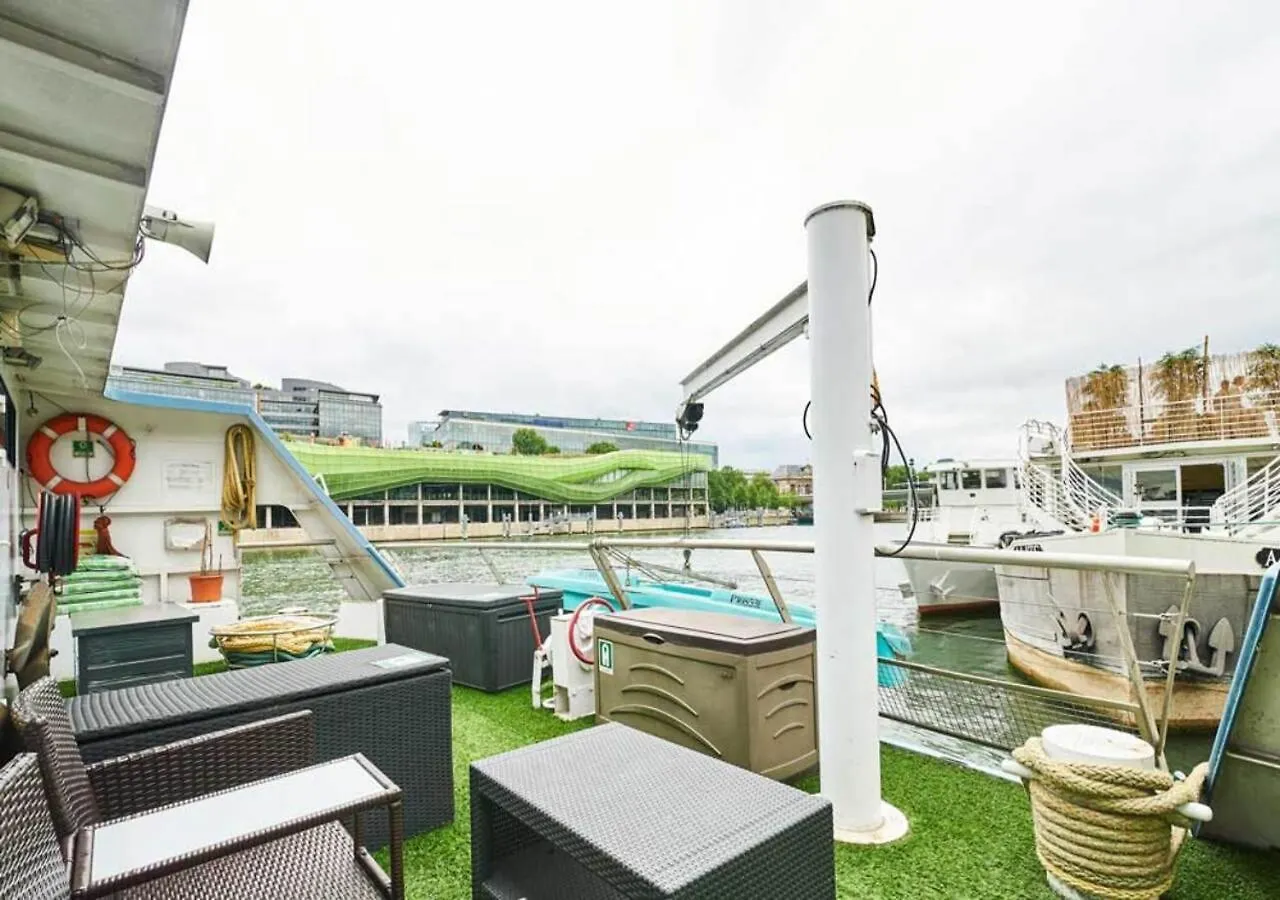 Vip Yacht & Hotel Paryż