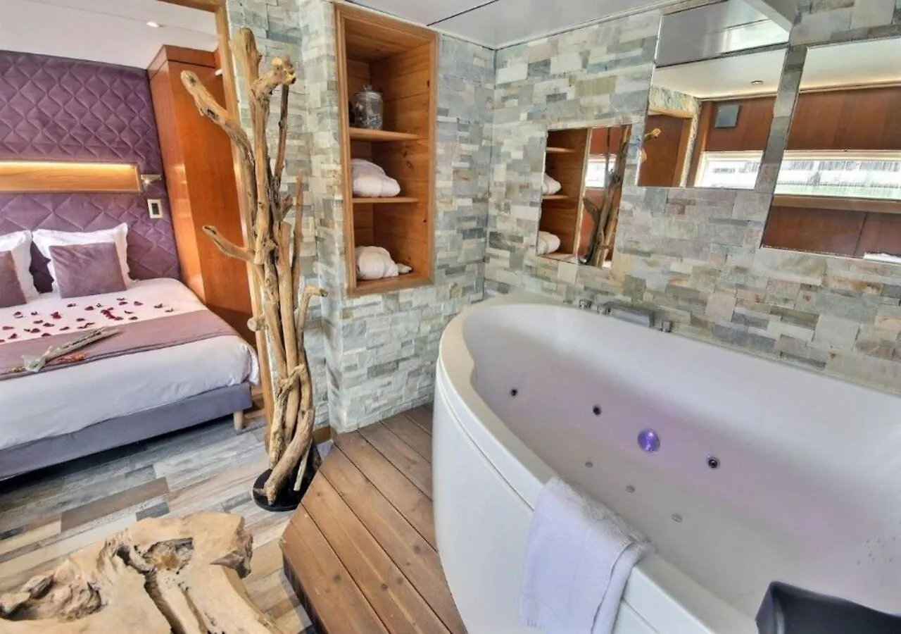 Vip Yacht & Paryż